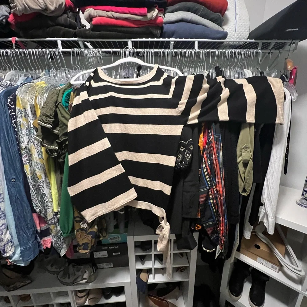 Boston Proper cold shoulder and wide sleeves Sweater with side waist tie - Picture 7 of 7